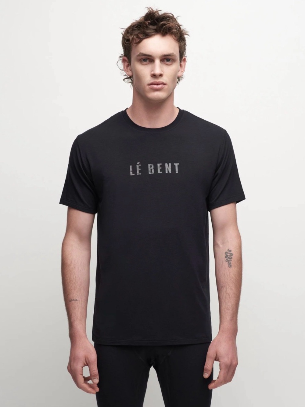 Le Bent Men's Lightweight Logo SS Tee Black size Medium
